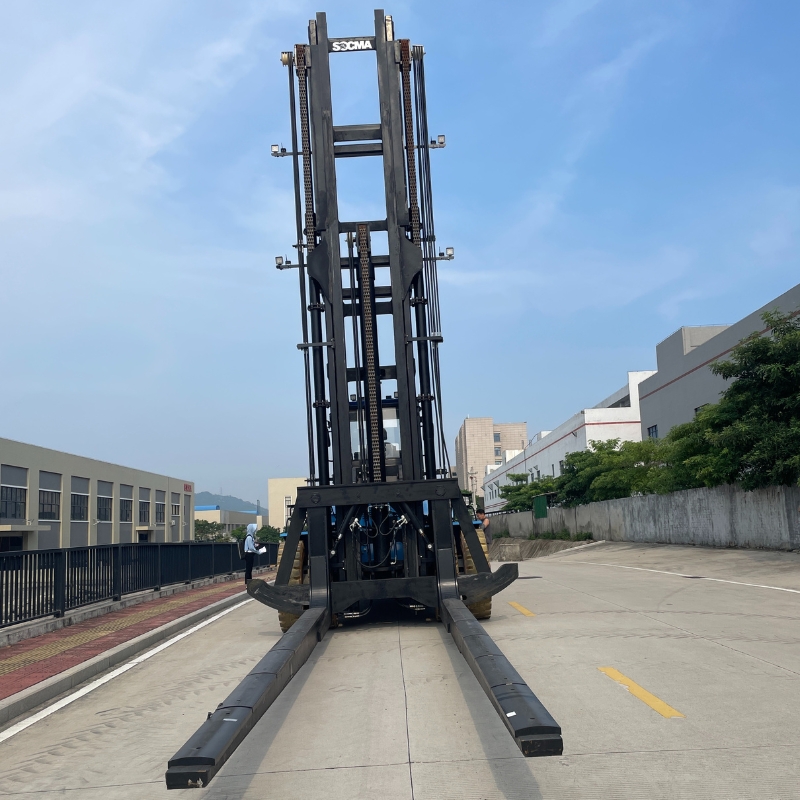 Carretilla Elevadora para Marina SOCMA HNF-250 para Elevación de Barcos en Marinas